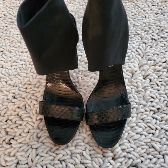 Manolo Blahnik Ankle Accent Heels - Picture 3 of 9